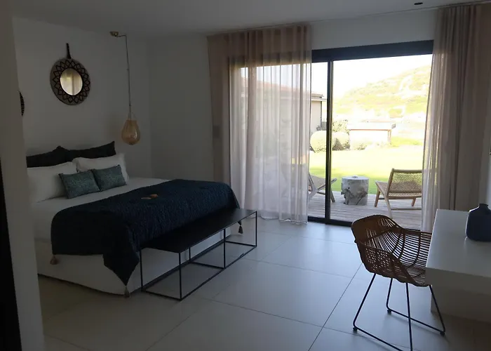 Paradisu Villa *